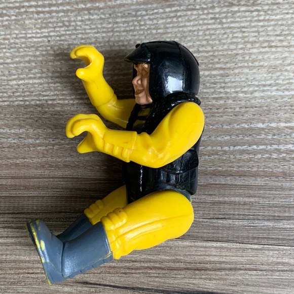 Real Ghostbusters EEK Motorcycle Driver Action Figure Kenner 1988 1980s Toy - Picture 4 of 9